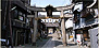 久保八幡神社の参道。寺社の多い尾道の町では、その参道が町の縦軸を構成している。