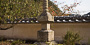 浄光寺宝篋印塔。造立年代は室町初期から近世初頭と推定されている。