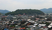 隆重が築いたとされる笠岡城。
   